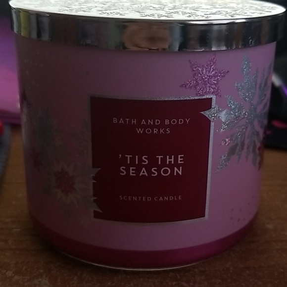 NWT BBW 'Tis The Season Candle - Picture 2 of 5